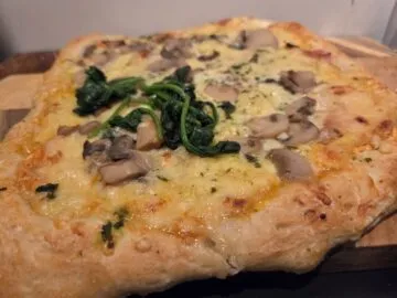 Pizza med søtpotetfyll